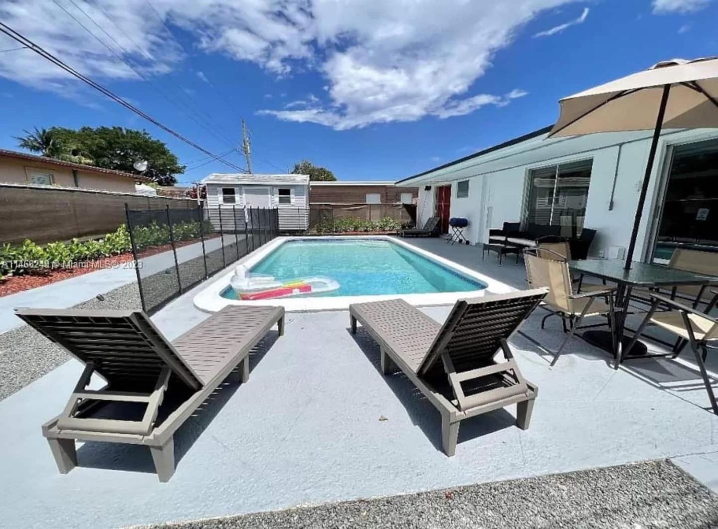 Tropical Villa Pool Courtyard & Garden View Fort Lauderdale Exteriör bild