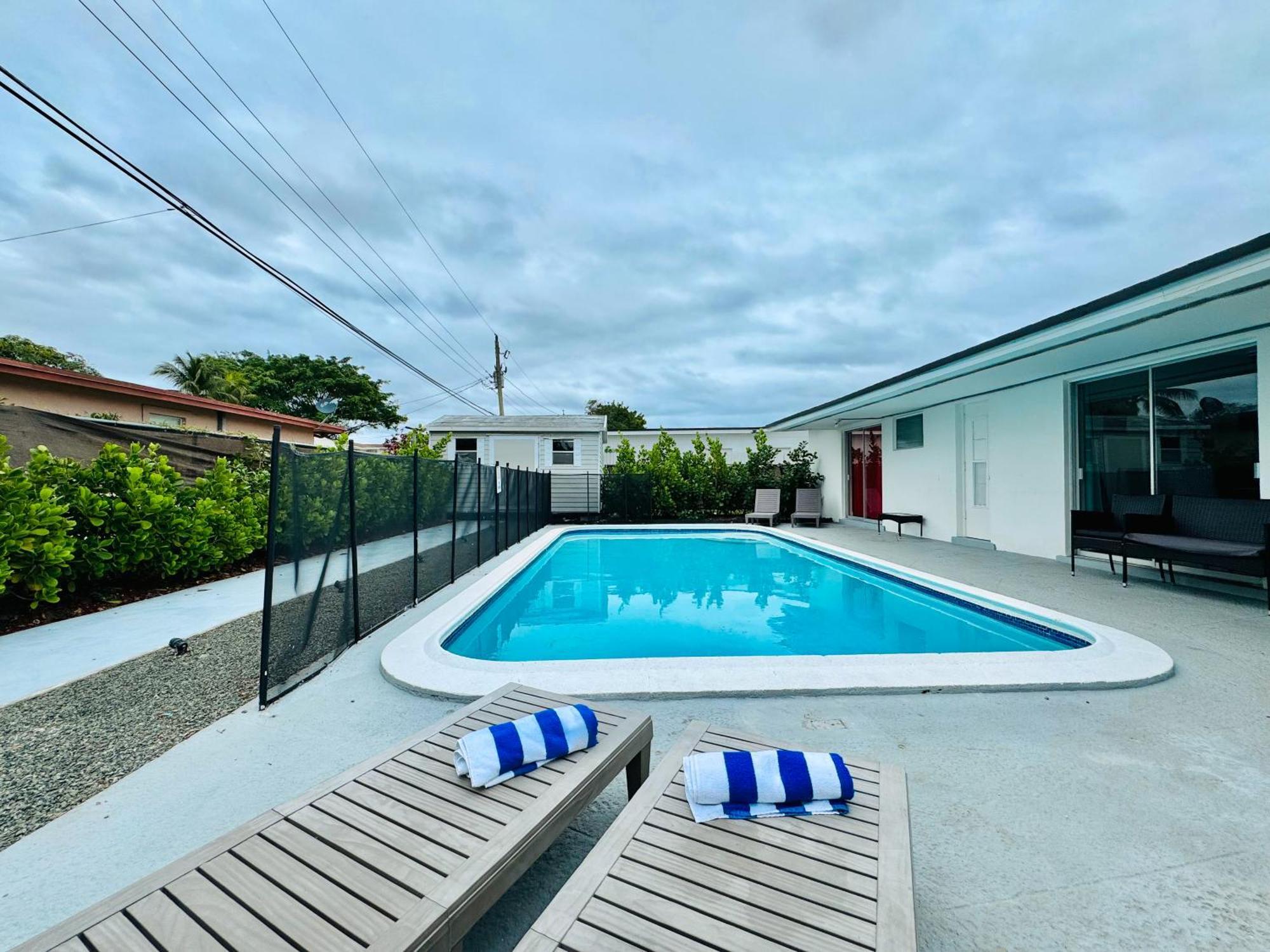 Tropical Villa Pool Courtyard & Garden View Fort Lauderdale Exteriör bild